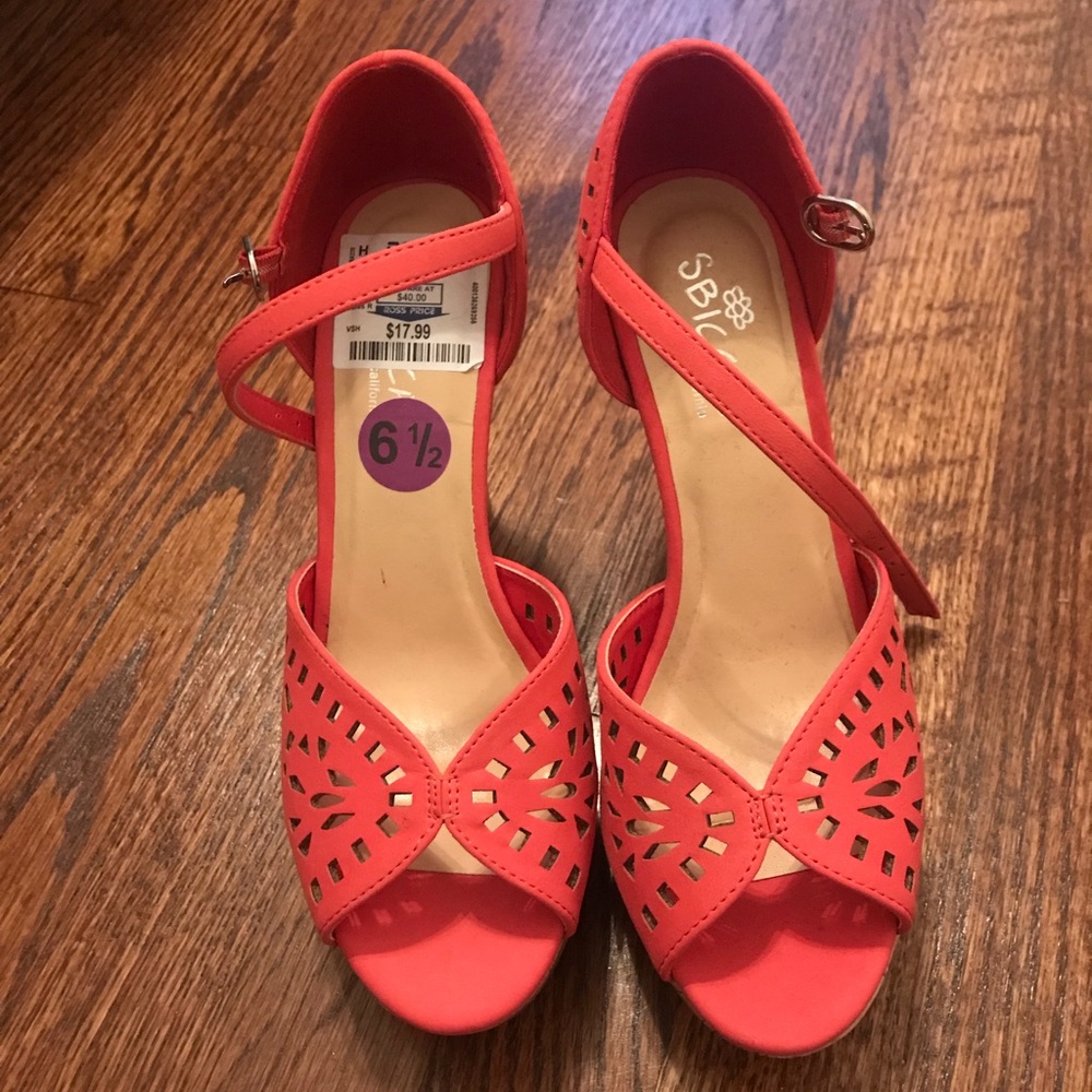 Coral wedges